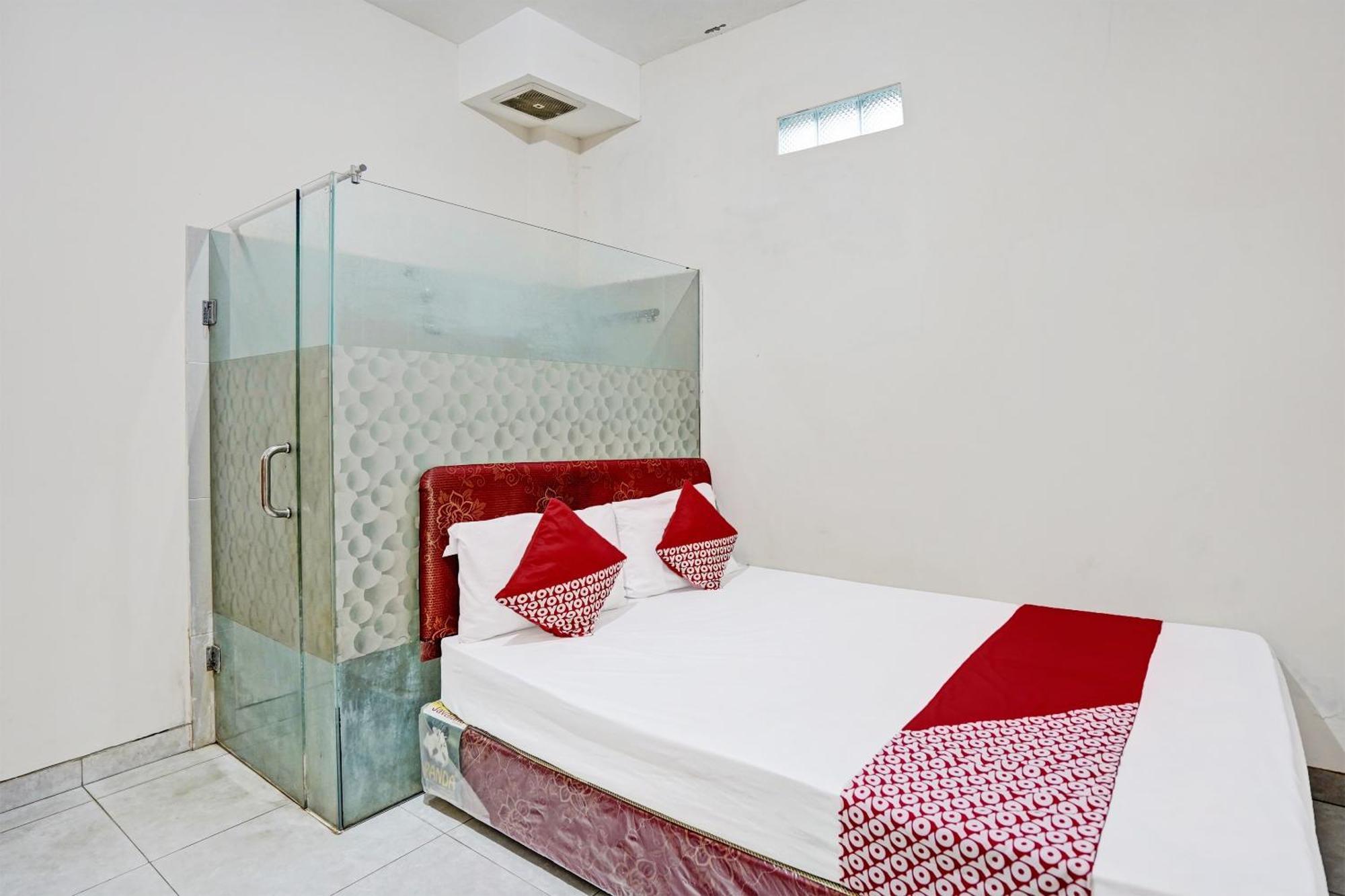 Oyo Life 92190 Arya Guest House Тулунгагун Екстериор снимка