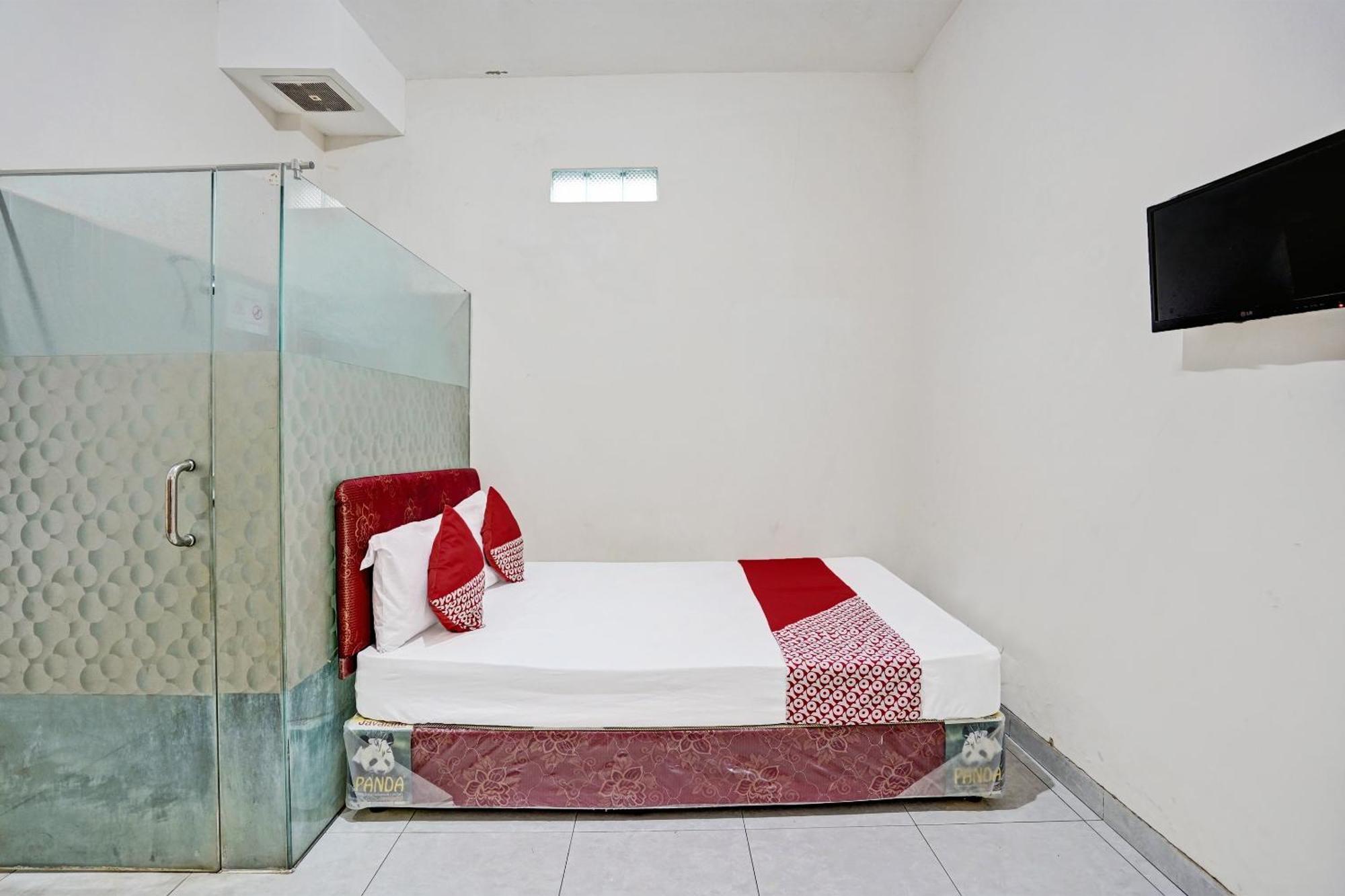 Oyo Life 92190 Arya Guest House Тулунгагун Екстериор снимка